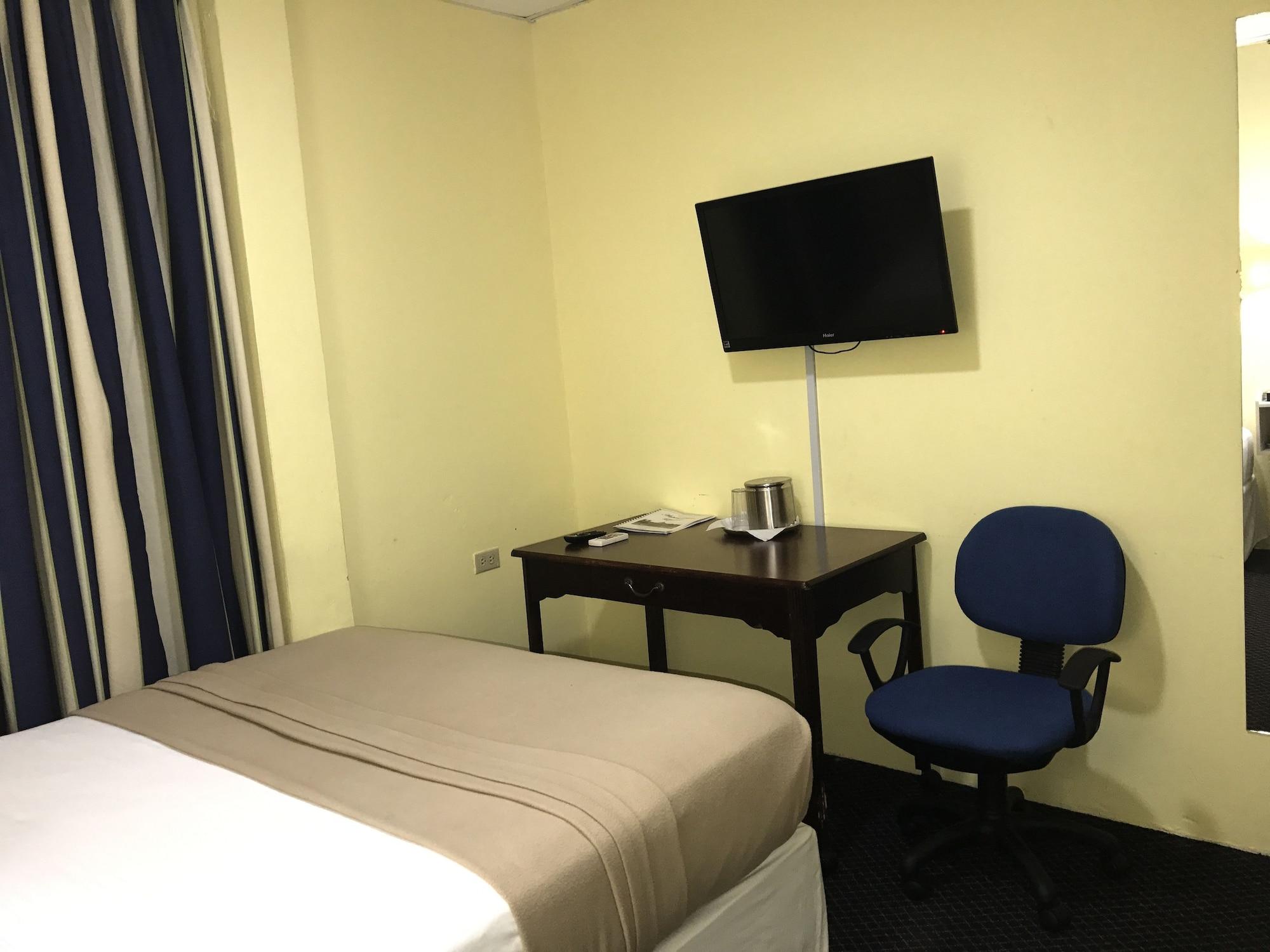Airport Suites Hotel Piarco Exterior foto