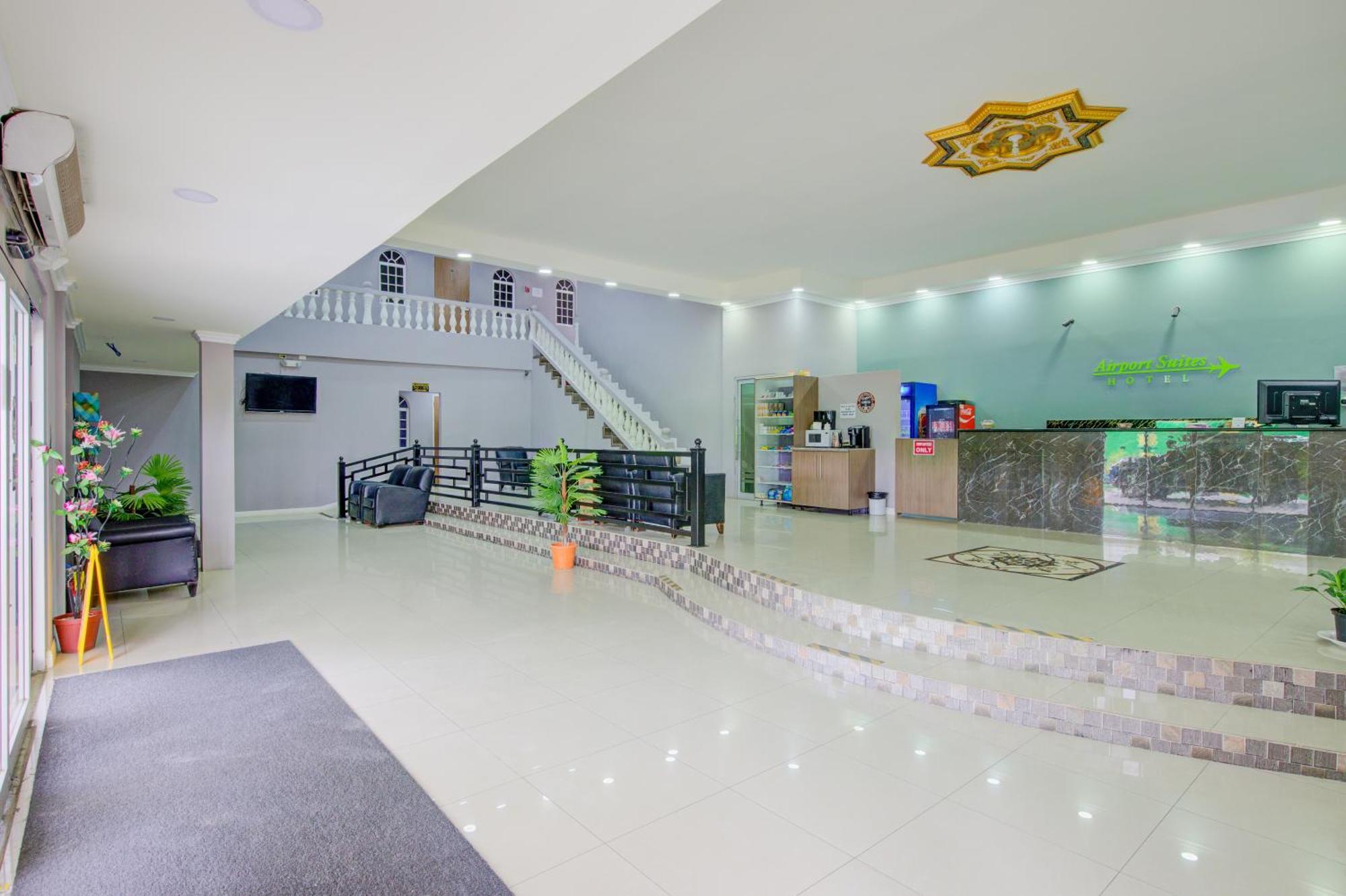 Airport Suites Hotel Piarco Exterior foto