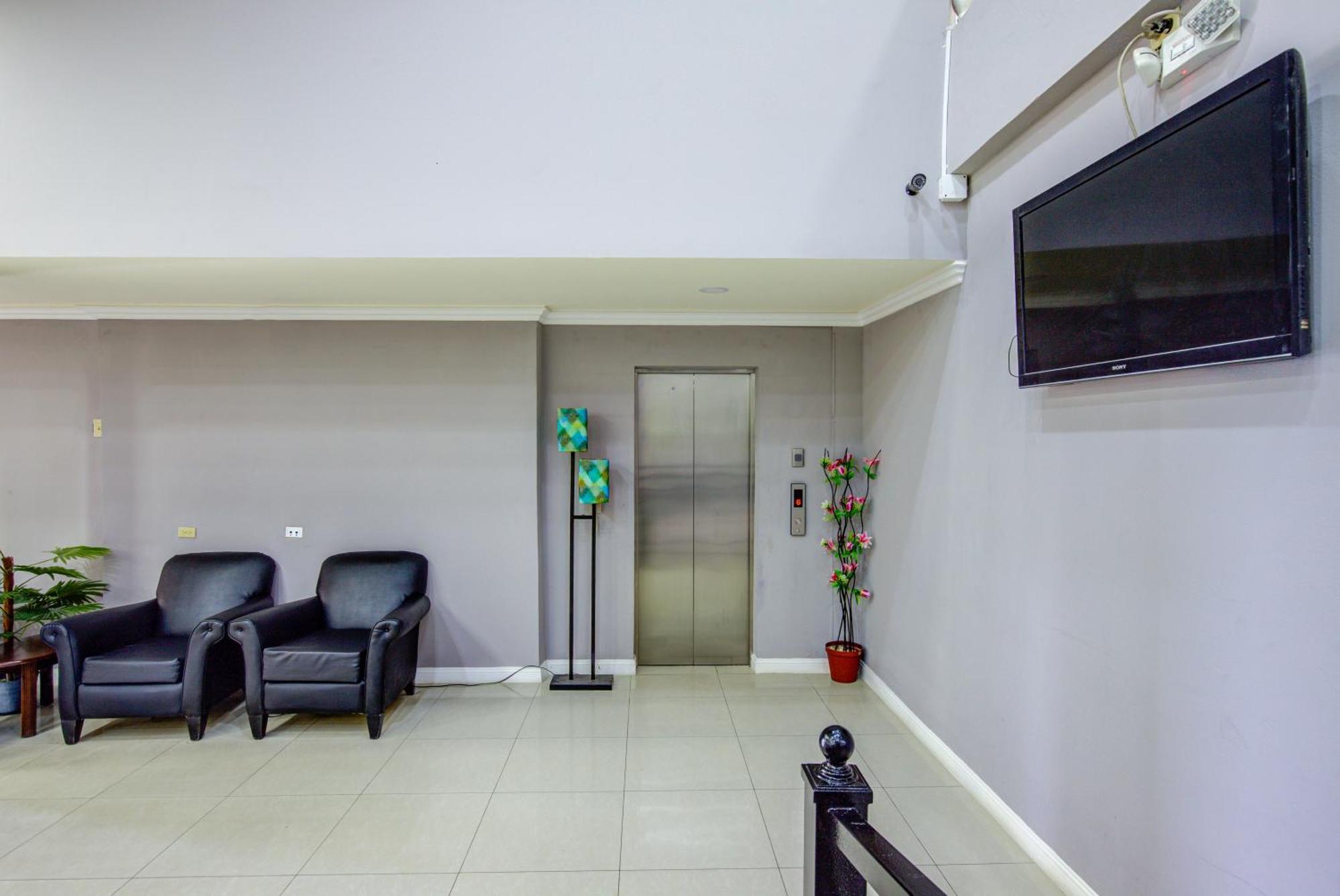 Airport Suites Hotel Piarco Exterior foto