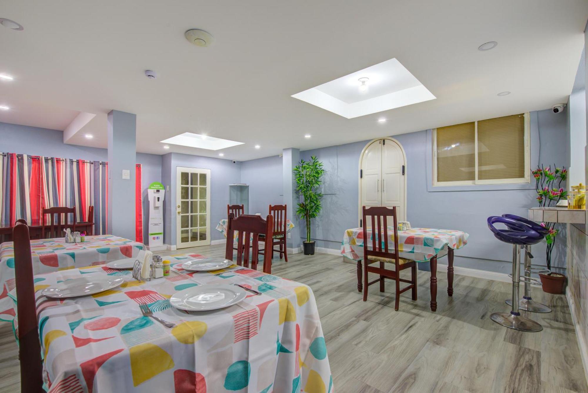 Airport Suites Hotel Piarco Exterior foto